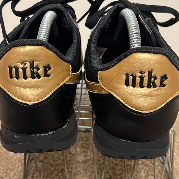 2019 Nike Cortez Basic Black/Metallic Gold Shoes - Picture 5 of 7